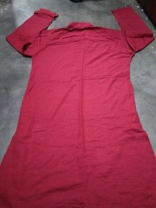 Elegant Men&#39;s Maroon Kurta