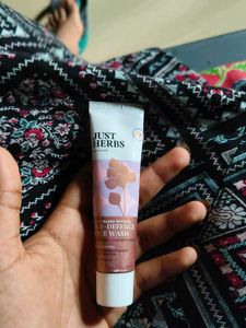 Just Herbs Face Wash