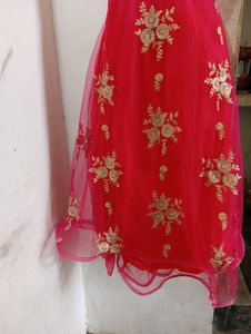 Beautiful 😍 Gowns For Girls