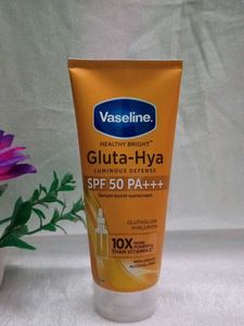 Vaseline Healthy Bright Gluta-Hya SPF 50