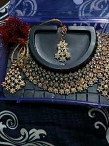 Jewelry Set in Case