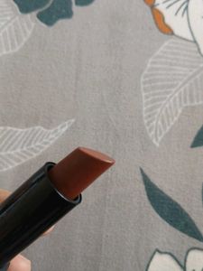 Elle 18 Color Pops Matte Lipsticks