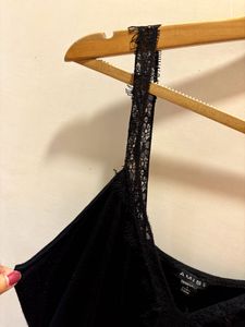 Amisu Beautiful Black Lace Trim Tank Top