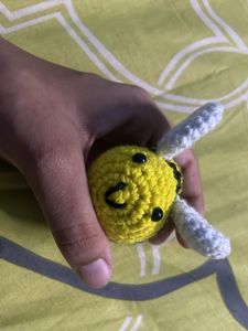 Crochet Bee Amigurumi With Detachable Keychain