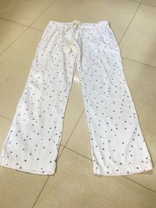 Old Navy Flared Trouser ⭐️&amp; 🌙 Print