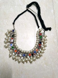 Pearls Multicolored Neckpiece