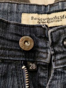 Ma1907 basique jeans waist 28 inches
