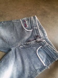 Stylish Gray Wash Denim Jeans
