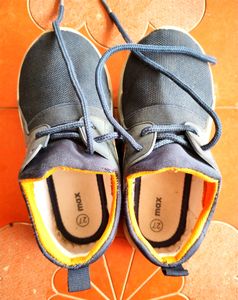 Max Shoes - Size 27