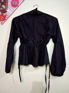 Black Trendy Top With Adjustable Strings.