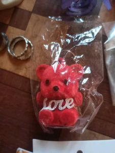 Accessory pack of 24 things