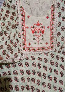 Floral Embroidered Kurti - XL