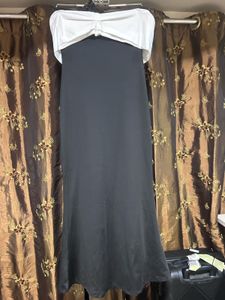 Elegant Black Maxi Dress