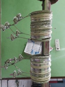 Elegant Bangle Set
