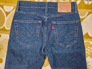 Levi&#39;s Dark Blue Jeans