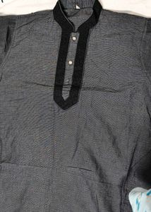 Men Cotton Mandarin Collar Embroidered Kurta