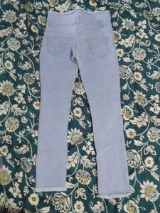 Girls Embroidered High-Waisted Jeans