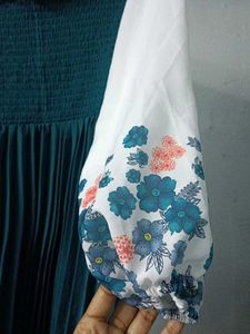 Elegant Pleated Maxi Dress