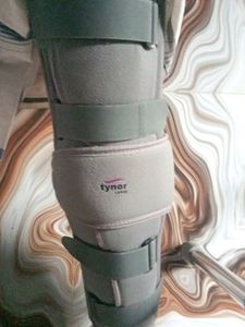 Knee Immobilizer