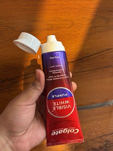 Colgate Visible White Toothpaste