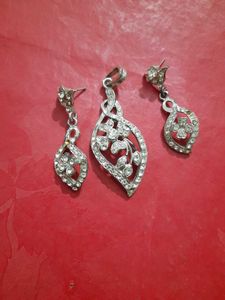 Vintage Floral Rhinestone Pendant