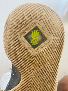 Nike Kyrie 3