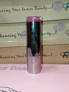 Super Matte Lipstick Pink Color No exchange