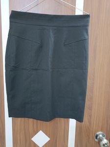 H&amp;M A Line Formal Black Skirt
