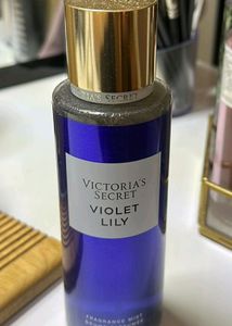 Victoria Secret Violet Lily Mist