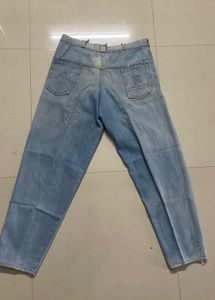 Vintage Light Wash Pleated Jeans