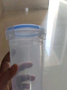 Look &amp; Lock Container