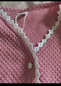 CROP In COMBO 🎀💓🤍🐚
