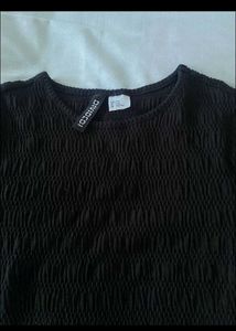 H&amp;M Black Textured Top