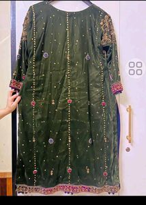 Green Embroidered Kurta
