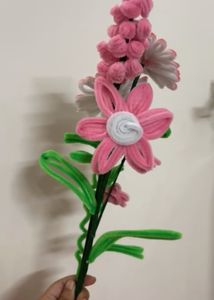 Pink daisy pipe cleaner flower bunch 🌸