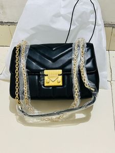 🔥 MIRAGGIO Black Sling – Luxury Vibe! 🖤Brand New