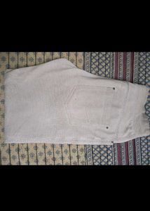 Levis Lower