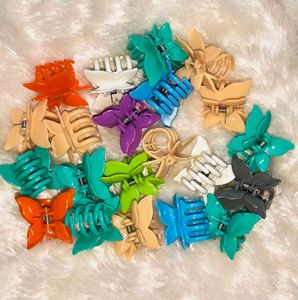 6 Butterfly 🦋 Clips For Rs.99 Only