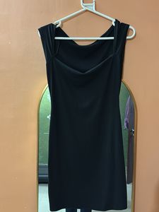 Chic Black Bodycon Mini Dress
