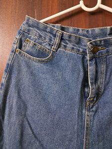 Straight Jeans