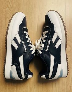 Reebok classic Blue and white leather  Sneakers