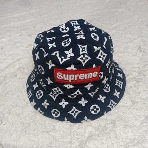 Supreme x L V Bucket Hat ✨
