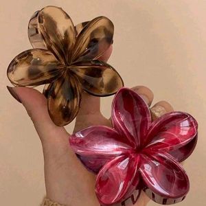 Flower Hair Claw Clip