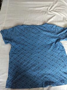 CASUAL T-SHIRT