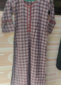 Checked Kurta/Kurti