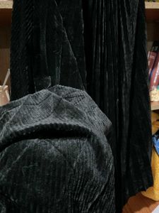 Elegant Black Velvet Midi Skirt