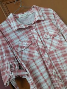 Peach And White Pl Shirt With Stylish Sleeves.