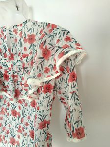 Floral Ruffled Neck Top