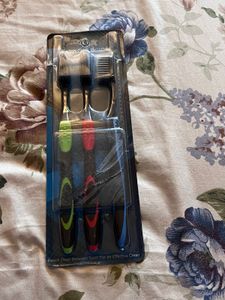 Toothbrushes (3-Pack)