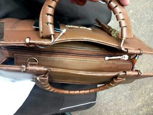 😍Stylish and Premium Quality Handbag 👜